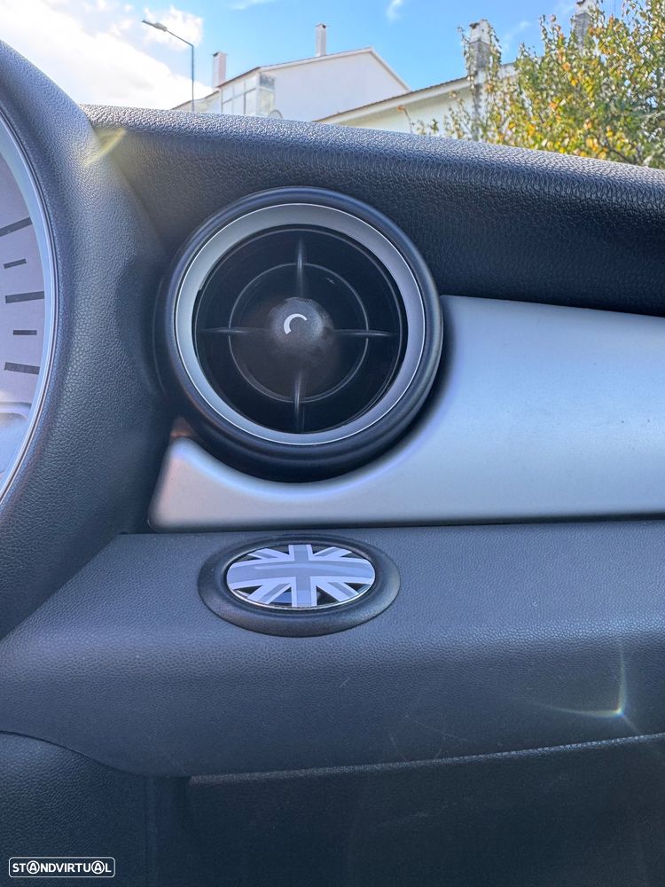 MINI 3 Portas One 1.6 - 22