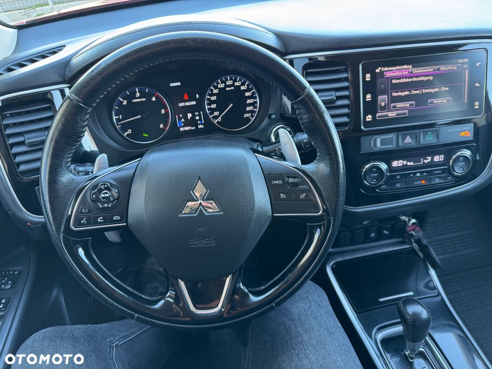 Mitsubishi Outlander - 29