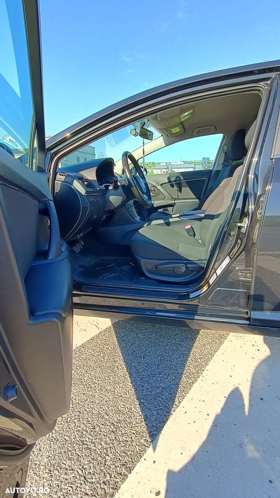 Toyota Avensis 2.0 D-4D Elegance - 15