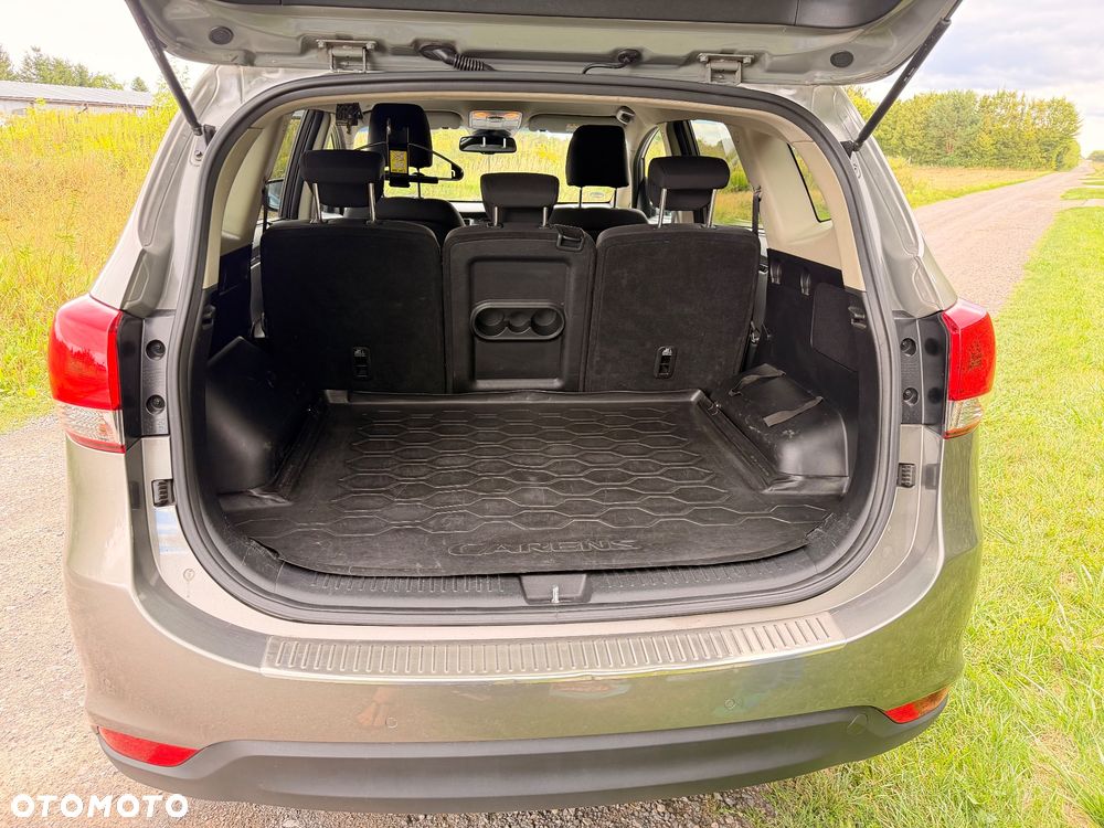 Kia Carens 1.7 CRDi L - 11