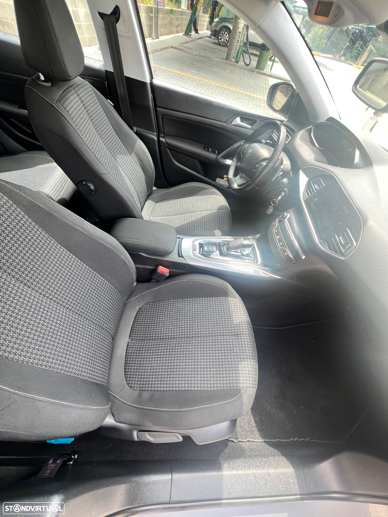 Peugeot 308 SW 1.5 BlueHDi Active EAT8 - 11