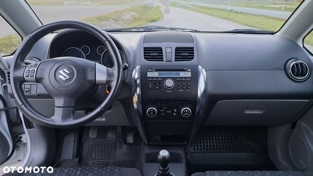 Suzuki SX4 - 14
