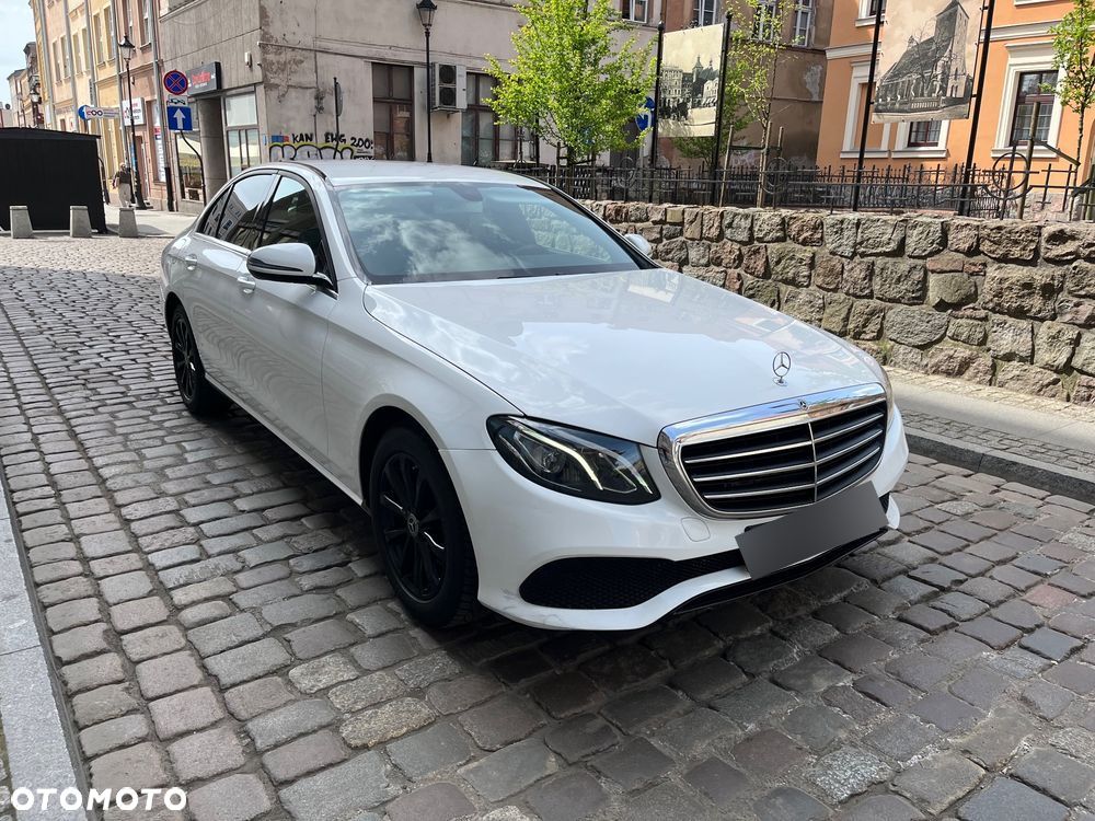Mercedes-Benz Klasa E 200 d 9G-TRONIC - 1