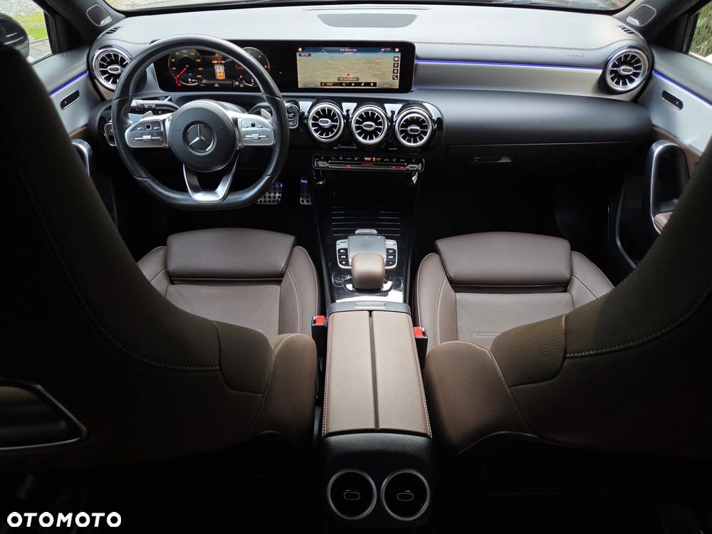 Mercedes-Benz Klasa A 180 d 7G-DCT AMG Line - 39
