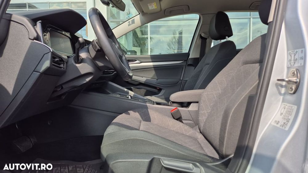 Volkswagen Golf 1.0 eTSI DSG MHEV Life - 13