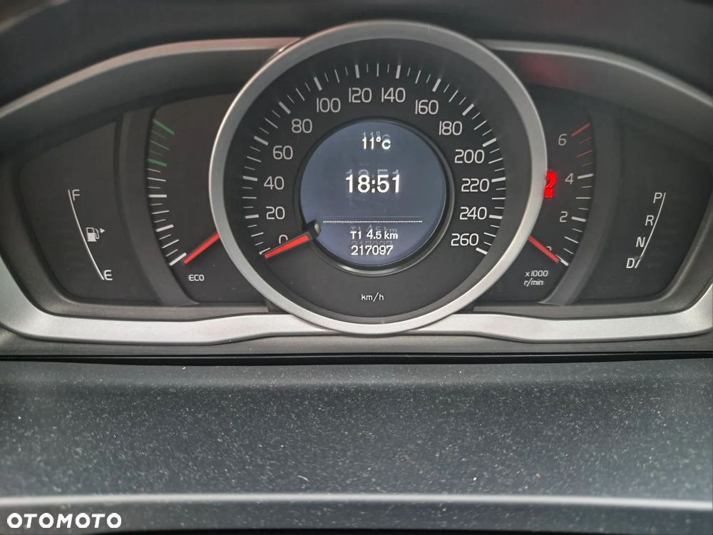 Volvo V60 Cross Country D3 Geartronic Momentum - 25