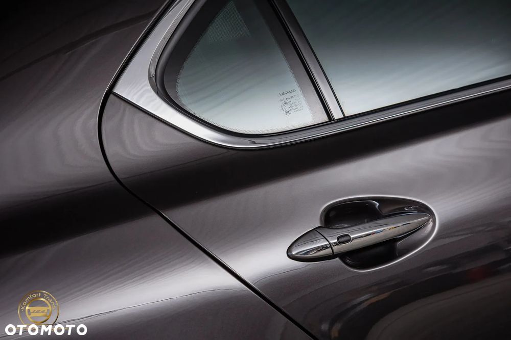 Lexus LS 600h Superior - 9