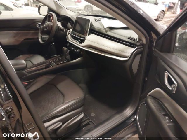 Jeep Compass - 12