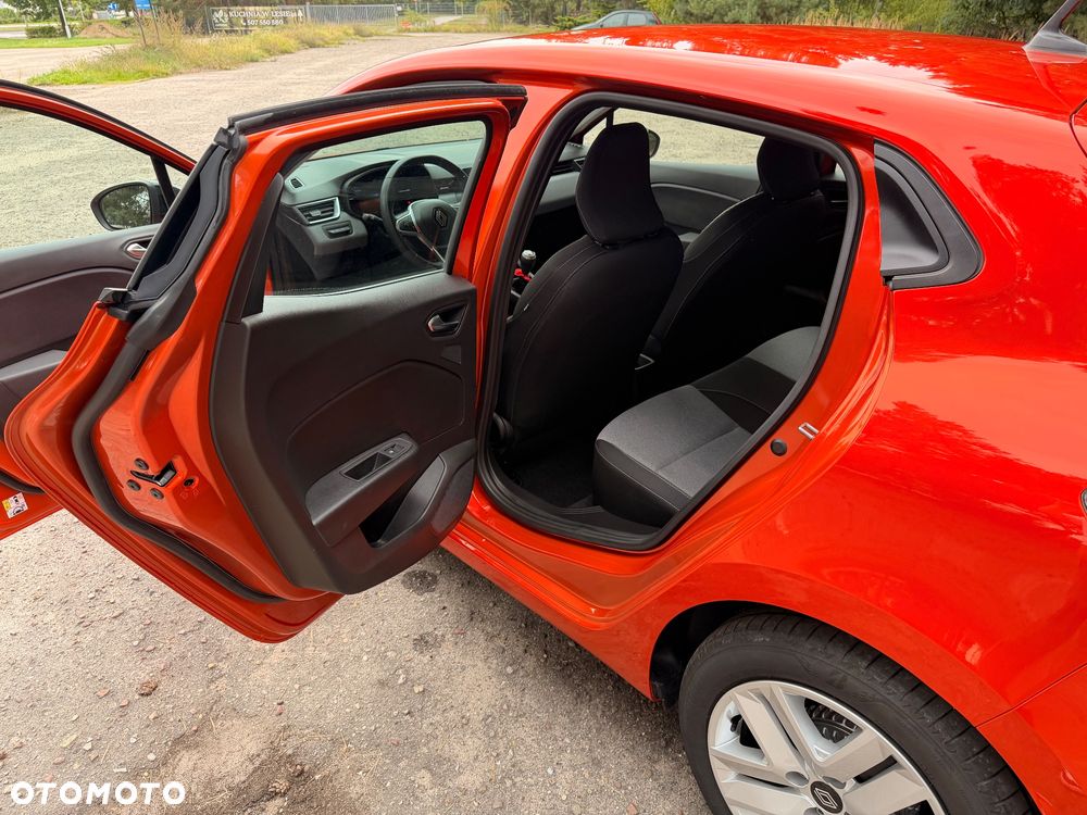 Renault Clio TCe 90 TECHNO - 13