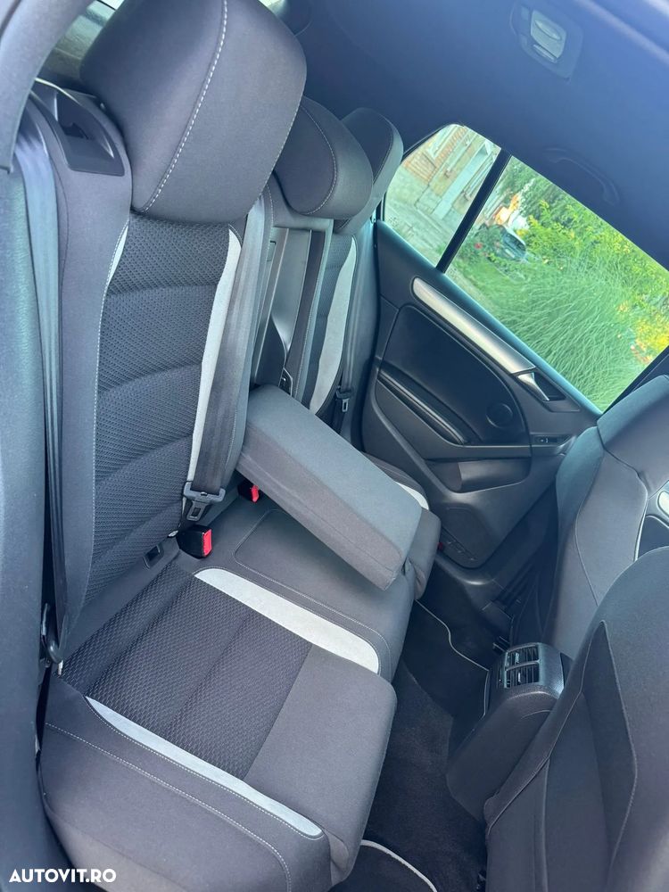 Volkswagen Golf R 2.0 TSI Motion DSG - 9