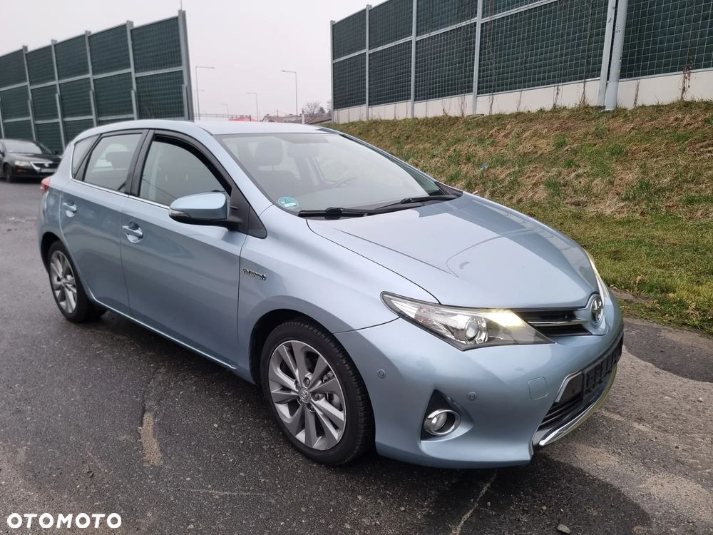 Toyota Auris 1.8 Hybrid Executive - 1