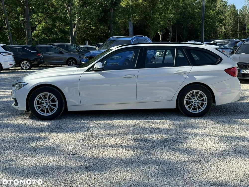 BMW Seria 3 318i GPF - 6