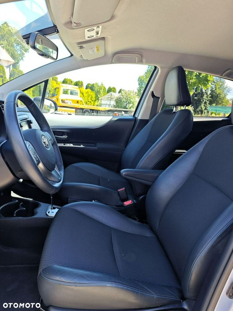 Toyota Yaris - 7