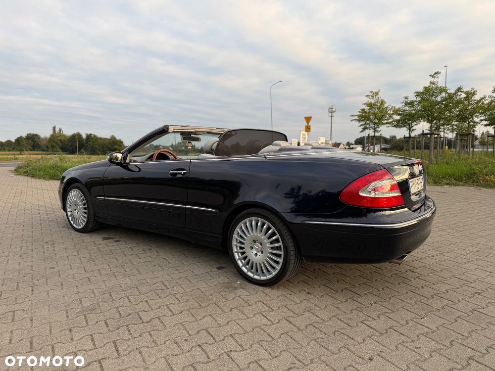 Mercedes-Benz CLK - 8