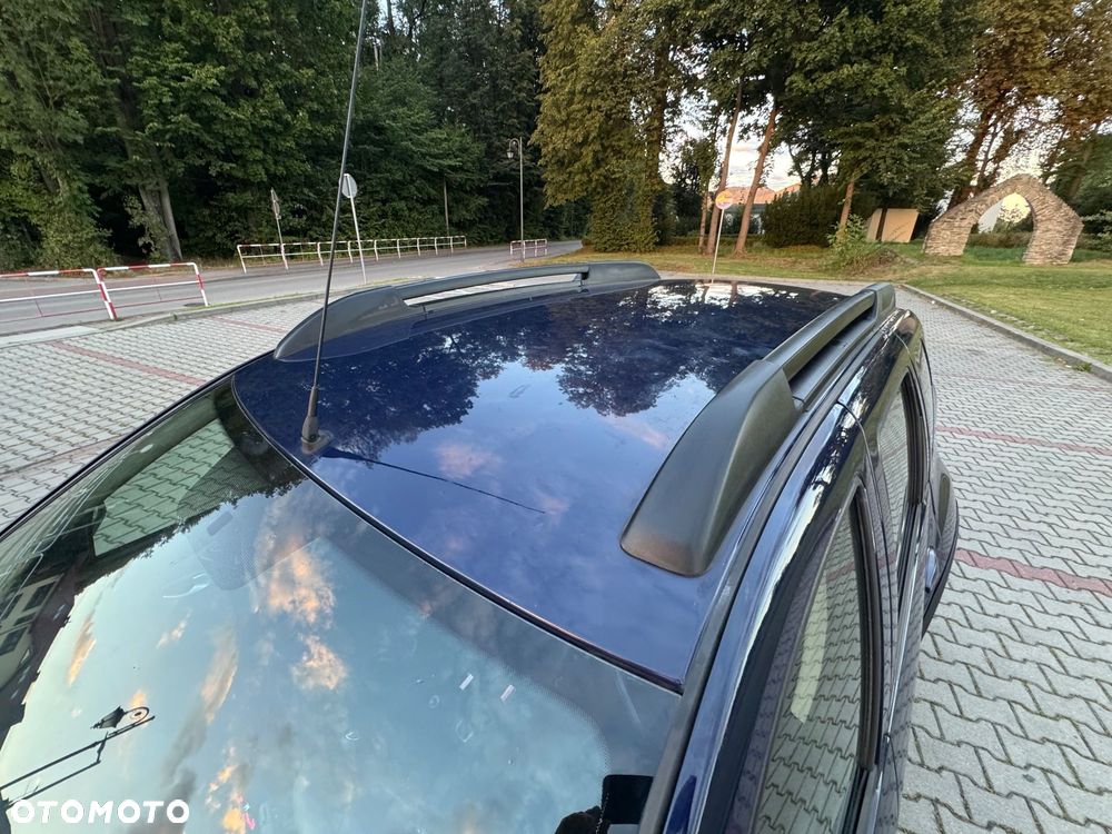 Dacia Duster 1.5 dCi Laureate 4x4 - 29
