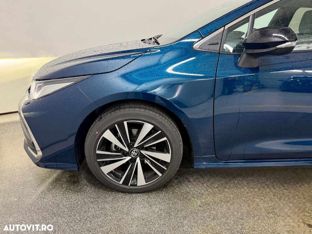 Toyota Corolla 1.8 HEV Dynamic - 16