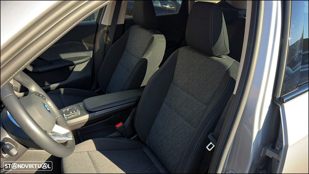 BMW iX1 xDrive30 - 17