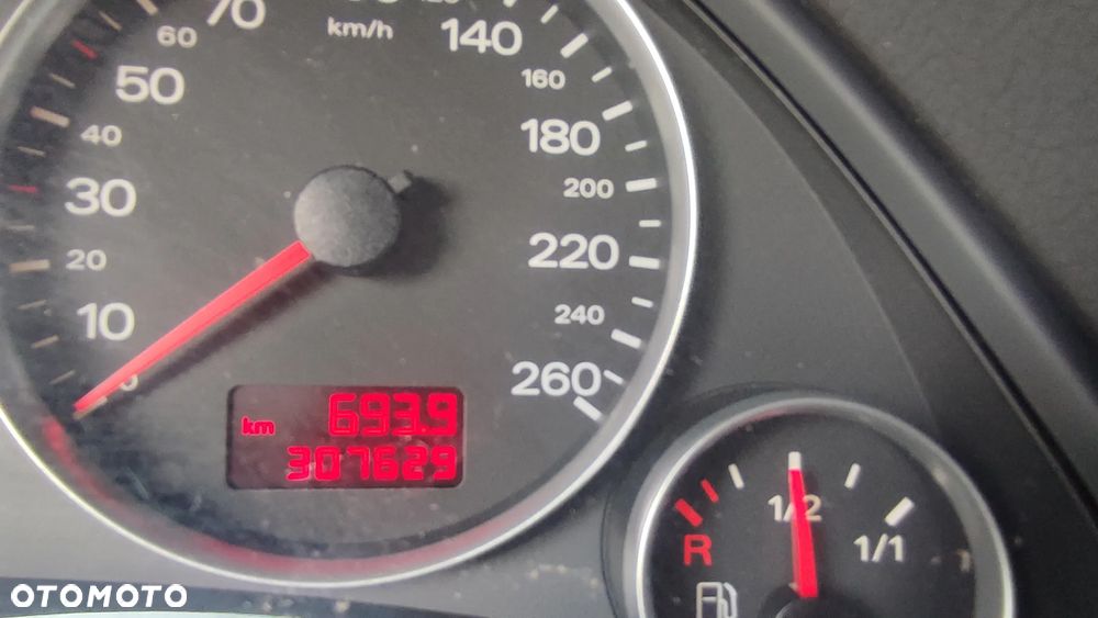 Audi A4 Avant 2.0 TDI Quattro - 7