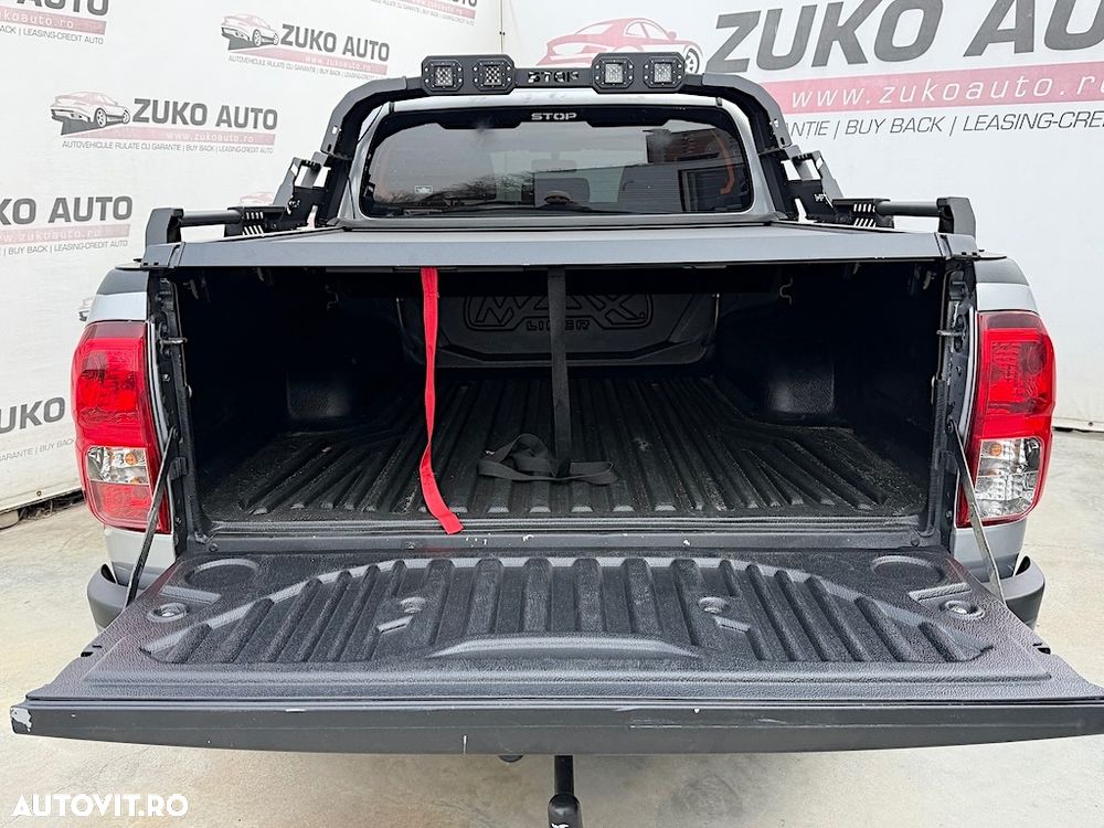 Toyota Hilux 4x4 Double Cab M/T Comfort - 8