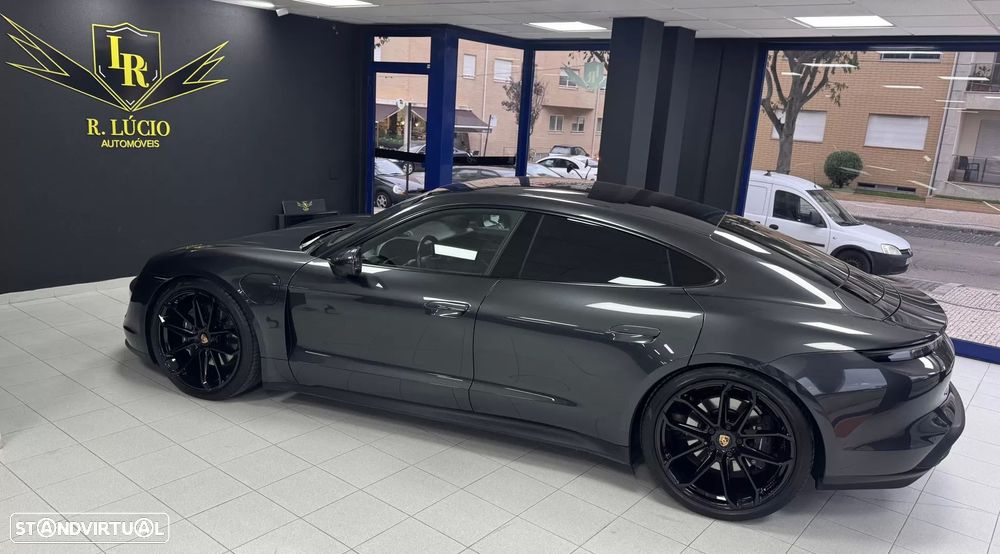 Porsche Taycan Standard - 41