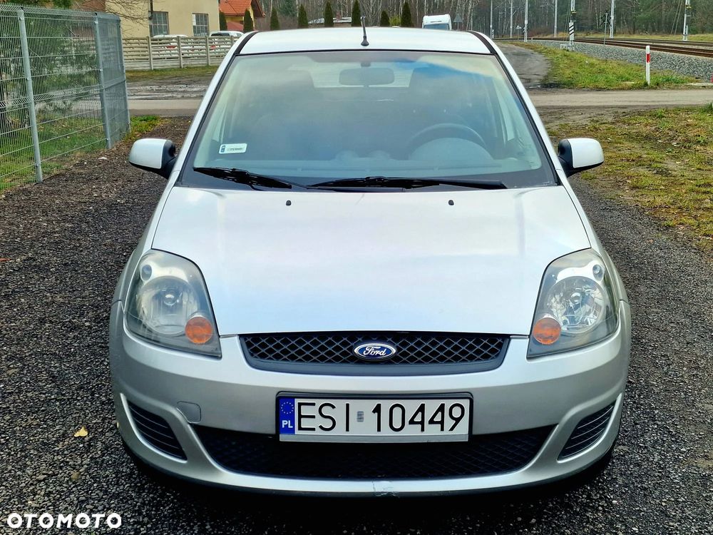 Ford Fiesta 1.3 Trend - 2
