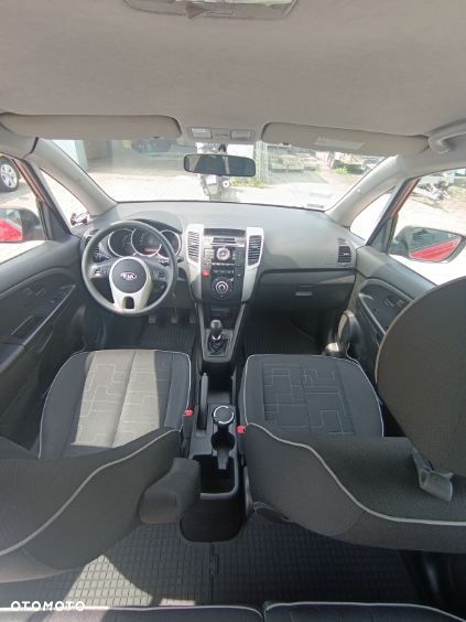 Kia Venga - 5