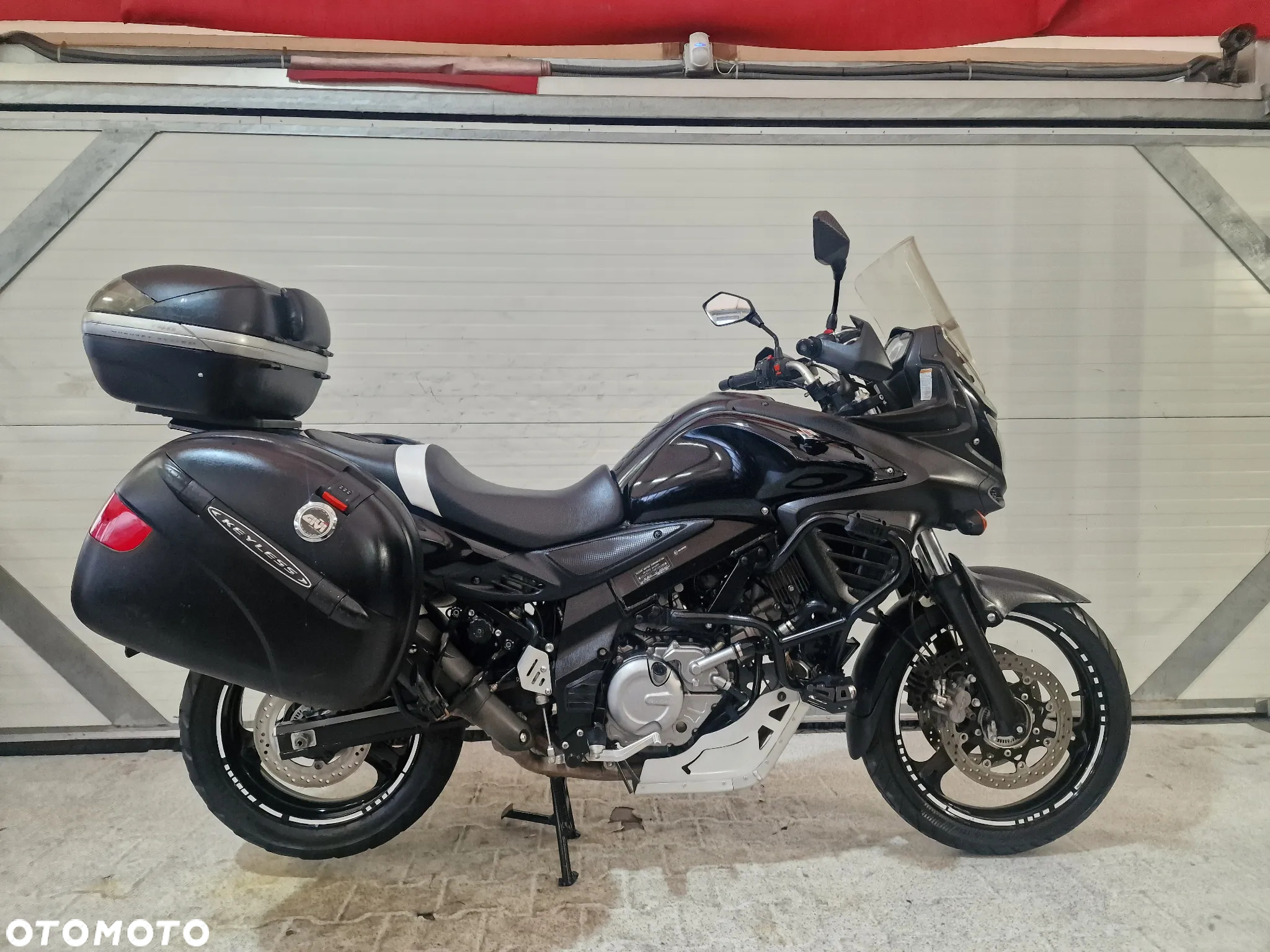 Suzuki DL - 19
