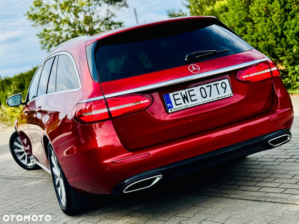 Mercedes-Benz Klasa E 220 d T 9G-TRONIC Exclusive - 11