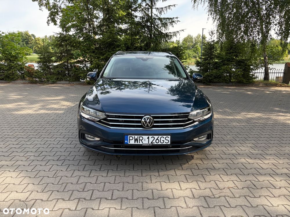 Volkswagen Passat 2.0 TDI EVO Elegance DSG - 2