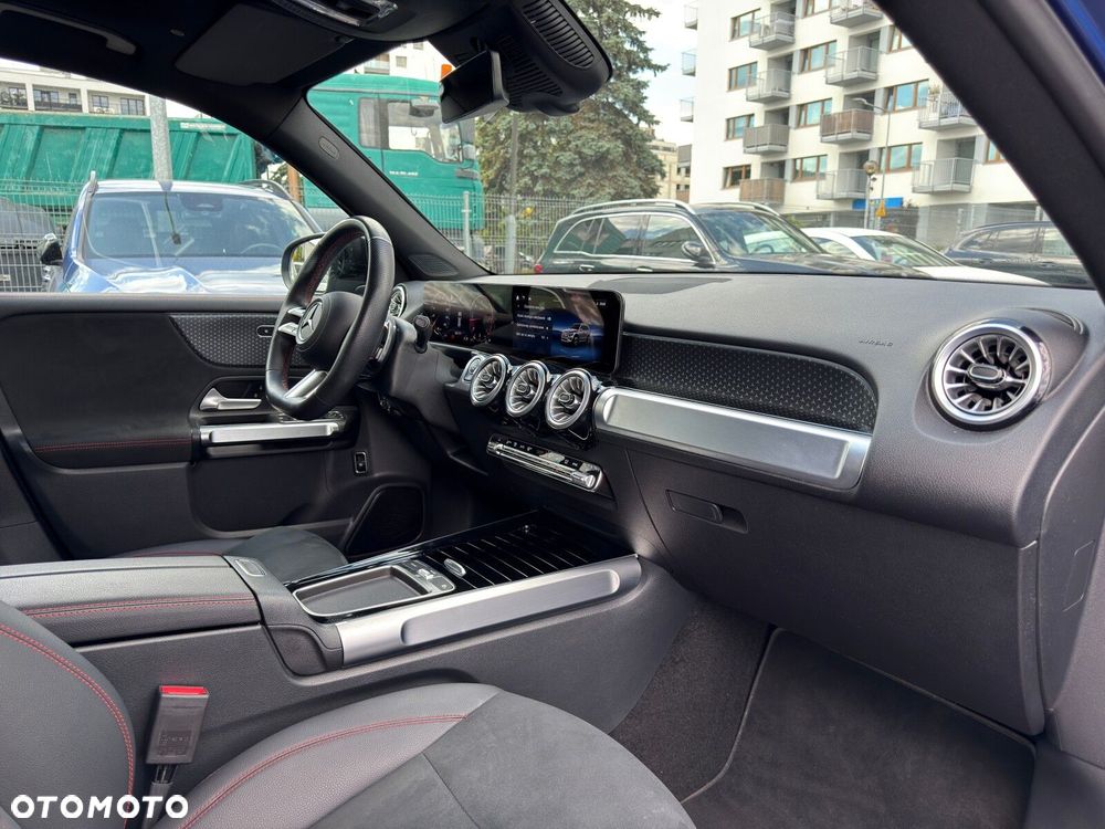 Mercedes-Benz GLB 200 d AMG Line 8G-DCT - 26