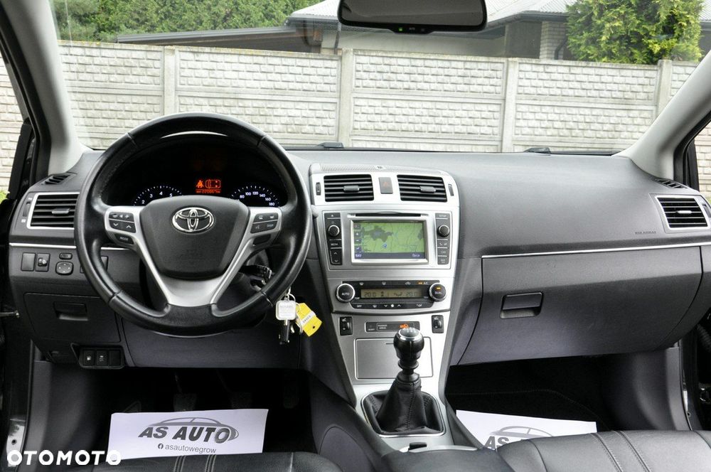 Toyota Avensis - 5