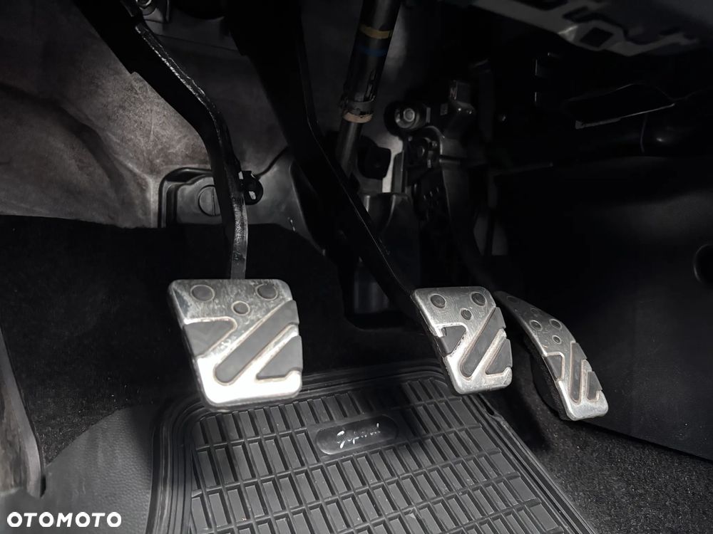 Mitsubishi Lancer Evolution GSR - 28