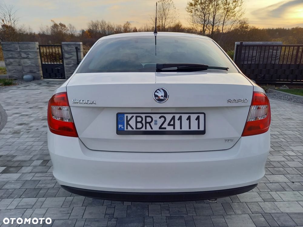 Skoda RAPID 1.6 TDI Ambition - 8