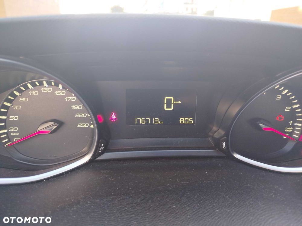 Peugeot 308 - 5