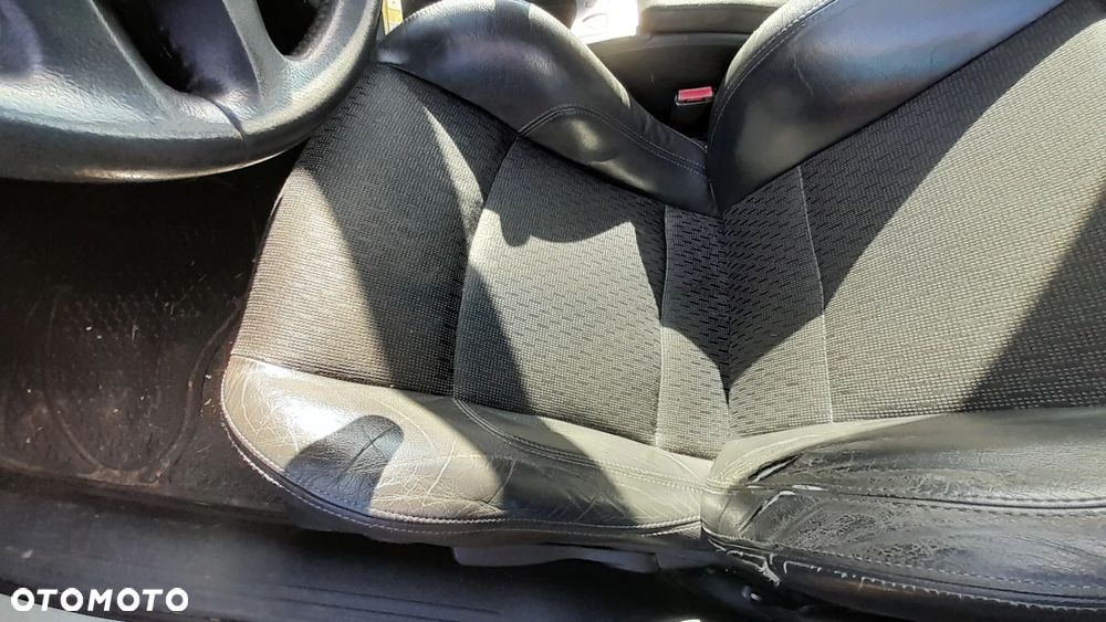 RENAULT LAGUNA II LIFT FOTEL LEWY KIEROWCY PRAWY PASAŻERA PRZÓD PRZEDNI nr. LAG2L - 2