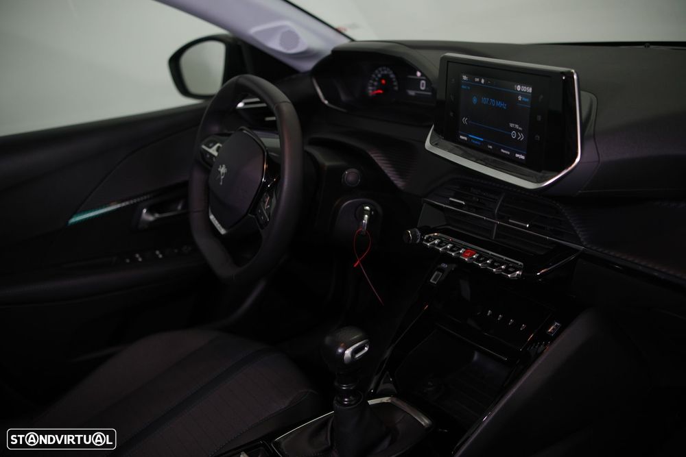 Peugeot 208 1.2 PureTech Allure - 17