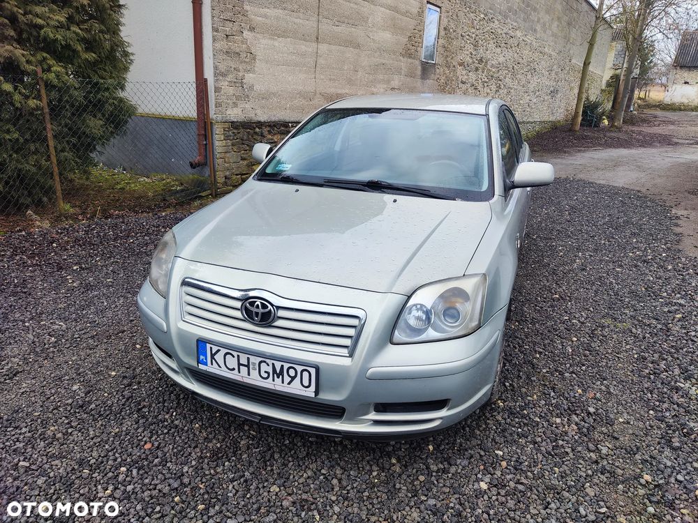 Toyota Avensis 2.0 D-4D Luna - 2