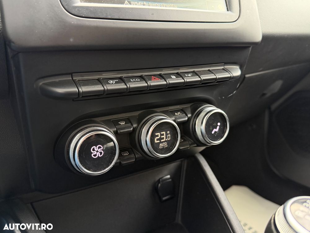 Dacia Duster TCe 150 GPF Prestige - 16