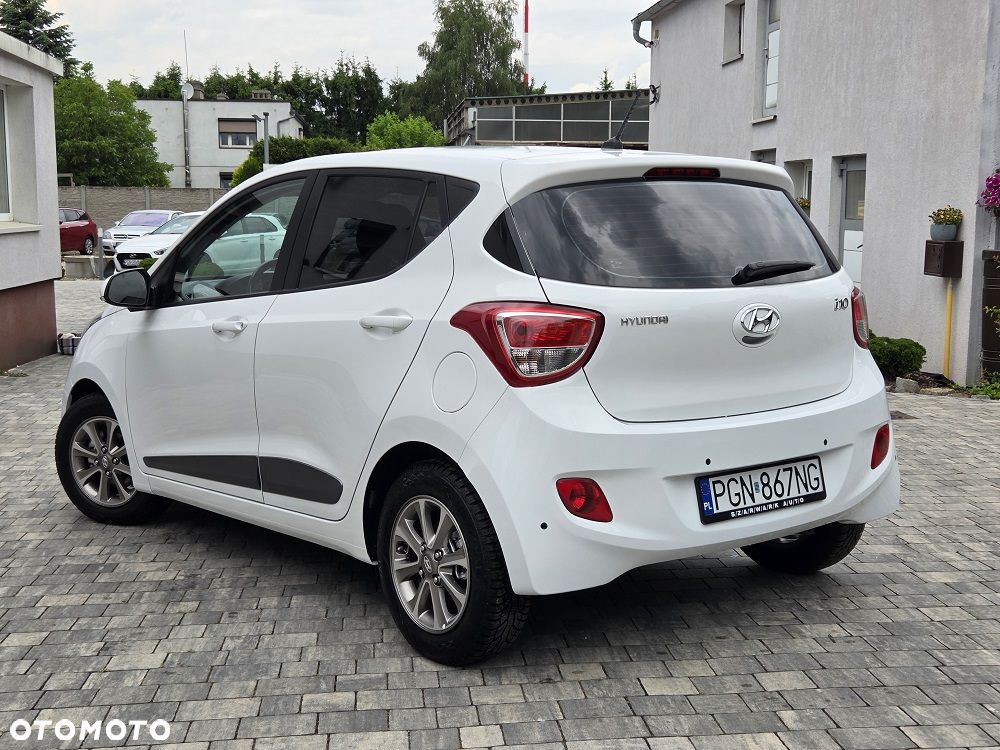 Hyundai i10 1.2 YES Silver - 4