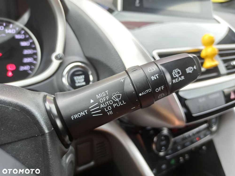 Mitsubishi Eclipse Cross - 23