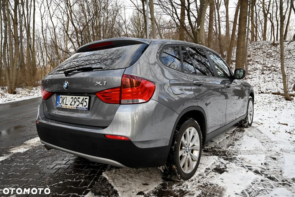 BMW X1 xDrive20d - 16