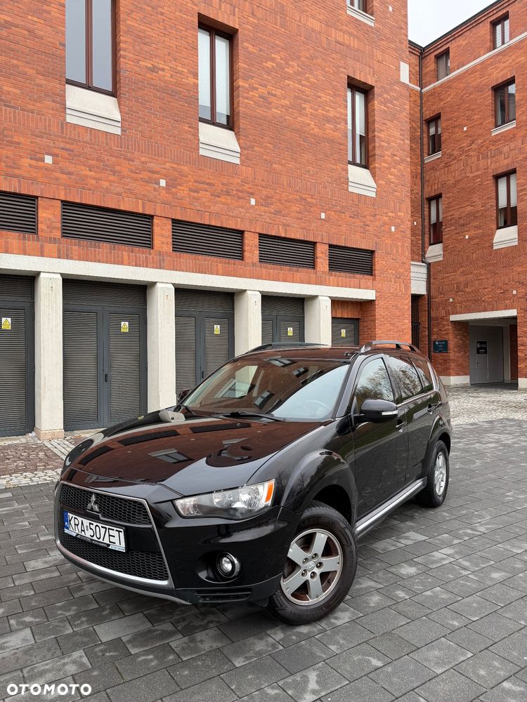 Mitsubishi Outlander 2.0 Intense + 2WD EU5 CVT - 3