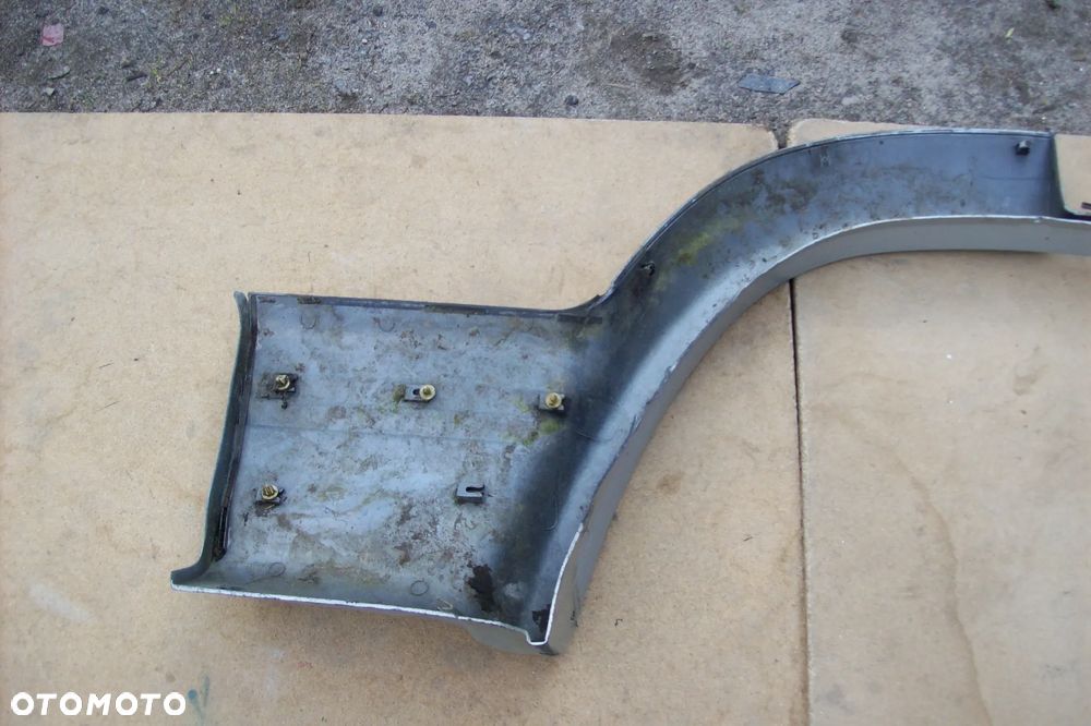 LISTWA NAKŁADKA L.TYŁ MITSUBISHI PAJER II 5DRZWI - 5