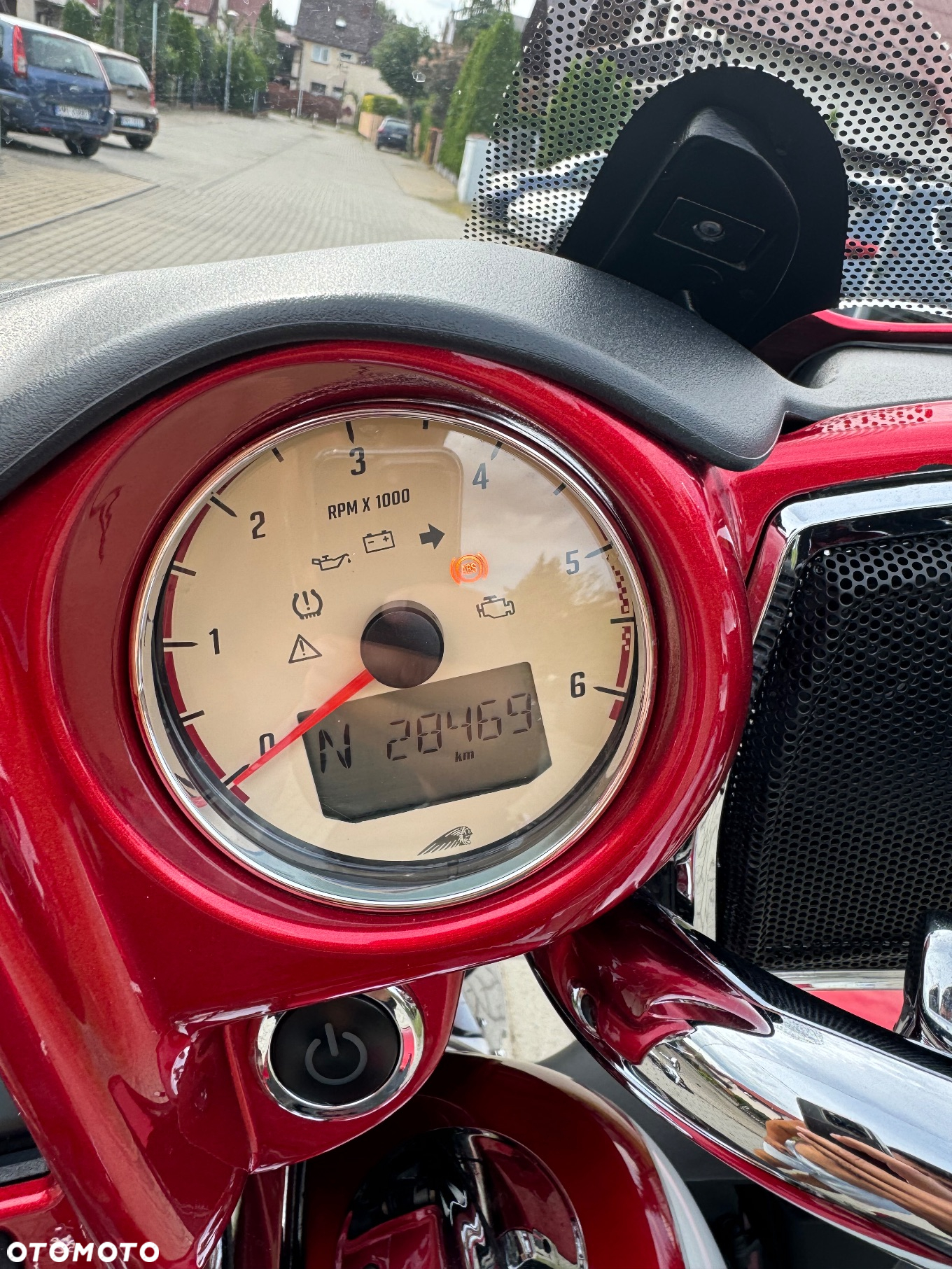Indian Roadmaster - 8