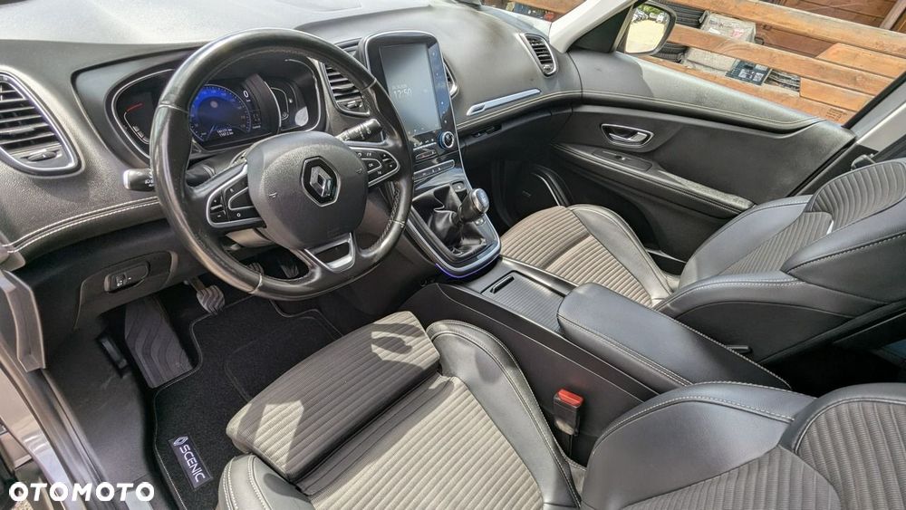 Renault Scenic - 17