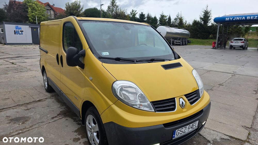 Renault Trafic - 2