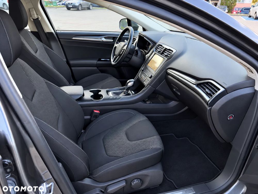 Ford Mondeo 2.0 Hybrid Titanium - 15
