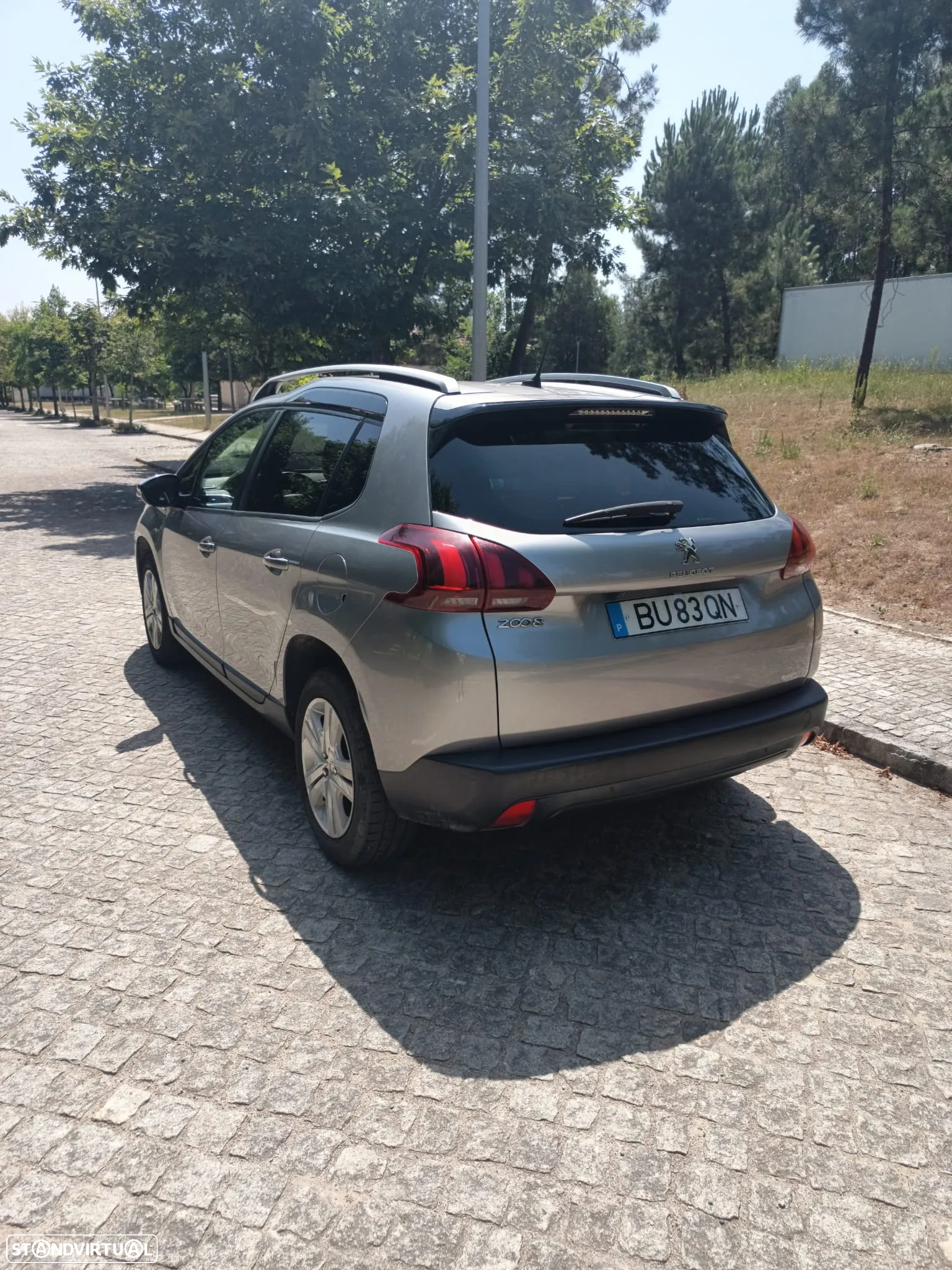 Peugeot 2008 1.2 PureTech Style - 10
