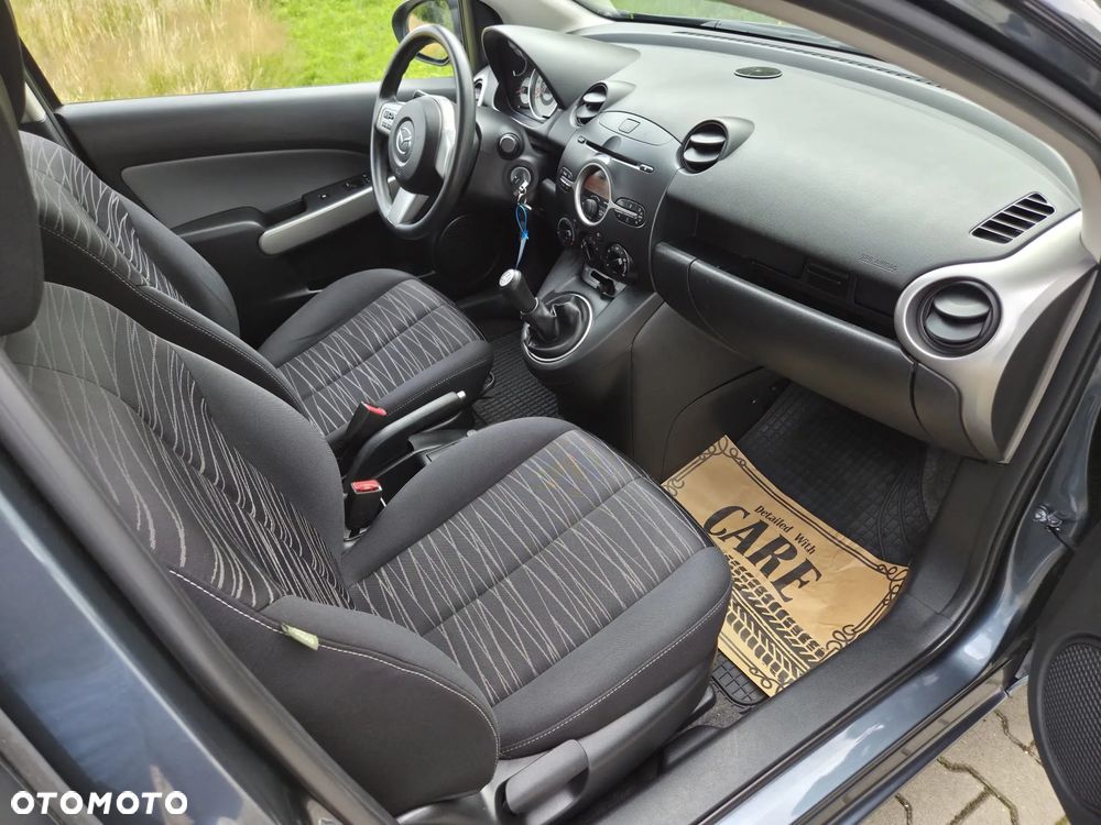 Mazda 2 1.3 Dynamic - 14