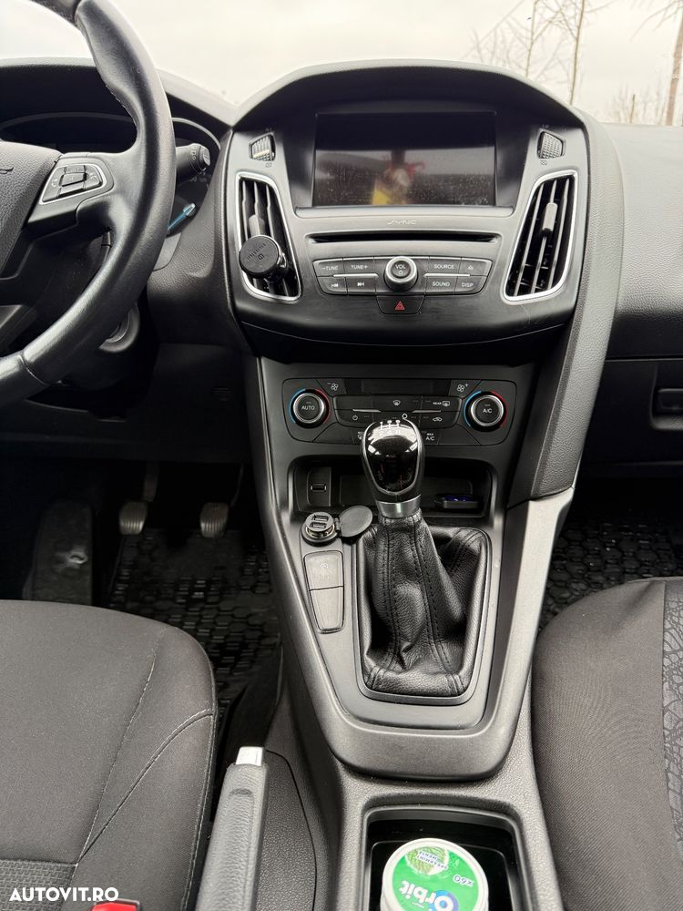 Ford Focus 1.0 EcoBoost Trend - 11